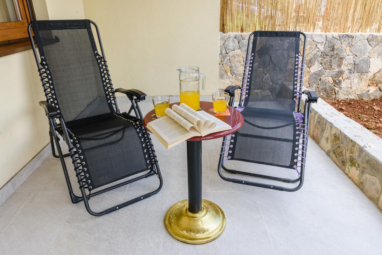 Apartmani Marko I Ana Marina Exterior foto